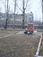 Кладбище советских воинов, погибших и умерших от ран в период Великой Отечественной войны, Полевая улица