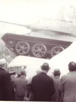 Мужество и героизм советского народа в годы Великой Отечественной войны, площадь Победы