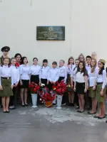 Мемориальная доска в память 9-ой Кировской Народной Дивизии., Даниловская набережная