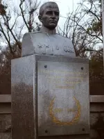 Памятник Герою Советского Союза Сергею Полецкому на мемориале «1 200 героям-гвардейцам», парк Победы