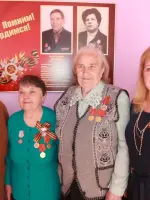 Мемориальная доска Селевич Вероники Ивановны и Кутина Григория Васильевича, Набережная улица