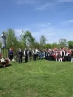 Памятник односельчанам «Скорбящая мать», Россия, Курская область, Курский район