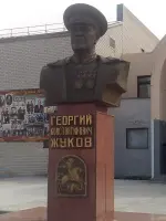 Бюст Маршала Жукова, Россия, Курская область, Курский район, поселок Маршала Жукова, 6-й квартал, 5А