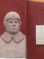 Памятник Герою Советского Союза <nobr>Бочарову В. М.</nobr>, улица ВЧК