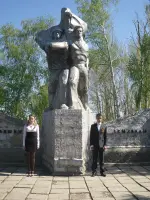 Памятник павшим землякам, с. Верхние Поляны Белинского района Пензенской области, Россия, Пензенская область, Белинский район, село Верхние Поляны