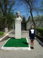 Памятник Тимуру Фрунзе, Россия, Волгоград, микрорайон Ангарский, Большая улица, 17