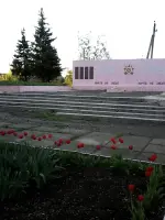 Братская могила село Мокроеланчик, Амвросиевский район, Заречная улица