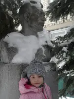 Памятник Ивану Михайловичу Рогову, поэту, погибшему в годы Великой Отечественной войны, Школьный переулок