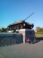 Памятник воинам-танкистам 22-й танковой дивизии, Советская улица