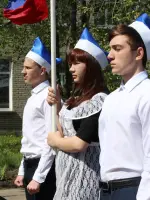 Обелиск учителям и ученикам школы, погибшим в годы ВОВ, улица Советов