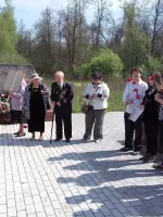 Памятник погибшим воинам 12-ой Гвардейской Пинской Краснознаменной ордена Суворова стрелковой дивизии; деревня Ильино, Тульская область, Россия, Тульская область, городской округ Тула, деревня Ильино
