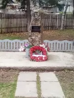 Памятный камень героям землякам, улица Калинина