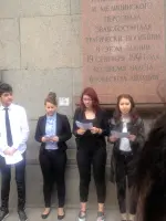 Мемориальная доска «Погибшим в эвакогоспитале при артобстреле», Россия, Санкт-Петербург, Суворовский проспект, 50-52