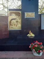 Сквер Победы и Вечный огонь в Малаховке, Россия, Московская область, Люберецкий район, посёлок городского типа Малаховка