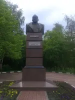 Памятник <nobr>Г. К. Жукову</nobr>, парк Победы