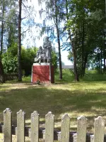 Памятник партизанам, Россия, Брянская область, Навлинский район, село Салтановка
