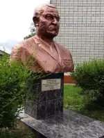 ЕАО, с. Валдгейм. Памятник <nobr>В. И. Пеллеру</nobr>, Россия, Еврейская автономная область, Биробиджанский район