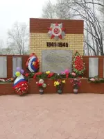 Памятник воинам, погибшим в годы Великой Отечественной войны, Россия, Пермский край, Кунгурский район, поселок Ергач