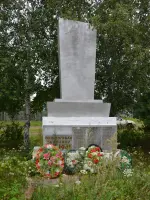 Обелиск памяти павших в Великой Отечественной войне в деревне Колташи, Россия, Свердловская область, Режевской район, деревня Колташи
