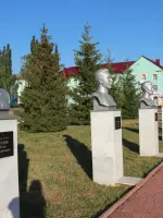 Мемориальный комплекс «Аллея Героев», проспект Ленина