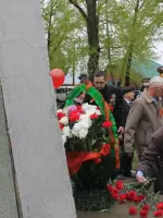 «Памятная стела погибшим воинам в Великой Отечественной войне <nobr>1941−1945 гг.</nobr>», Комсомольская улица