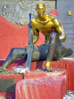 Памятник солдату Отечества ХХ века, Россия, Москва, Юго-Восточный административный округ, район Марьино