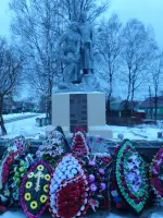 Памятник на братской могиле, Россия, Тверская область, Калининский район, село Медное